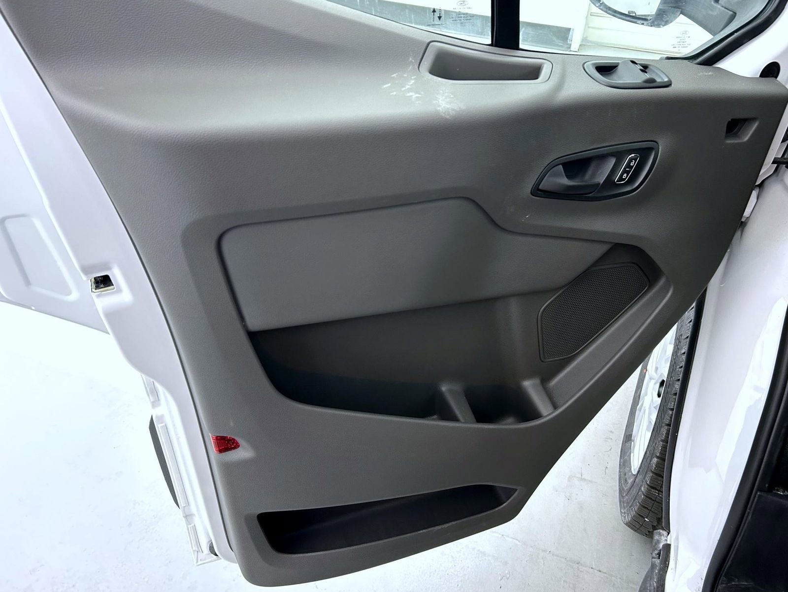 New 2025 Ford Transit 350 w/ Interior Upgrade Package image 9