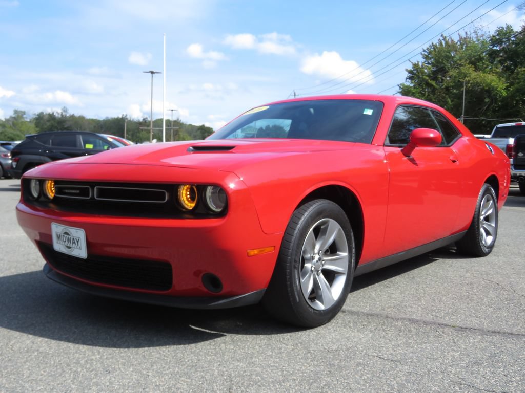 Used 2016 Dodge Challenger SXT