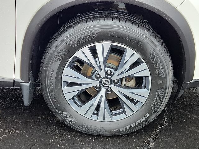 Used 2023 Nissan Rogue SV AWD/4WD image 8