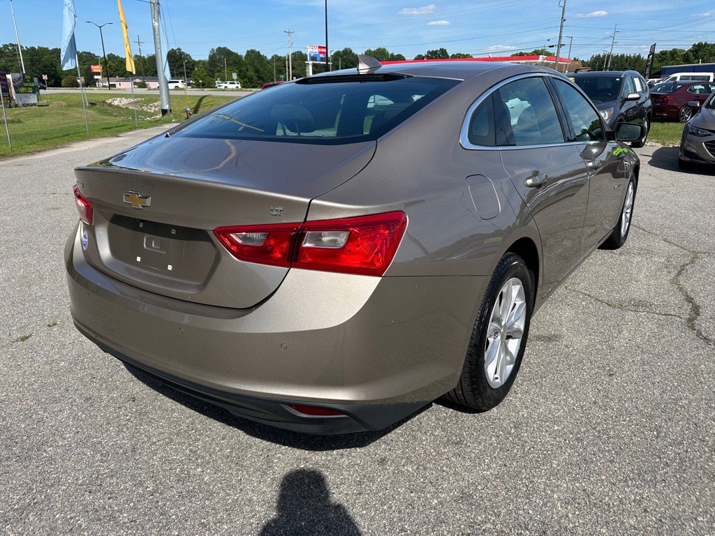 Used 2023 Chevrolet Malibu LT w/ Driver Confidence Package FWD image 5