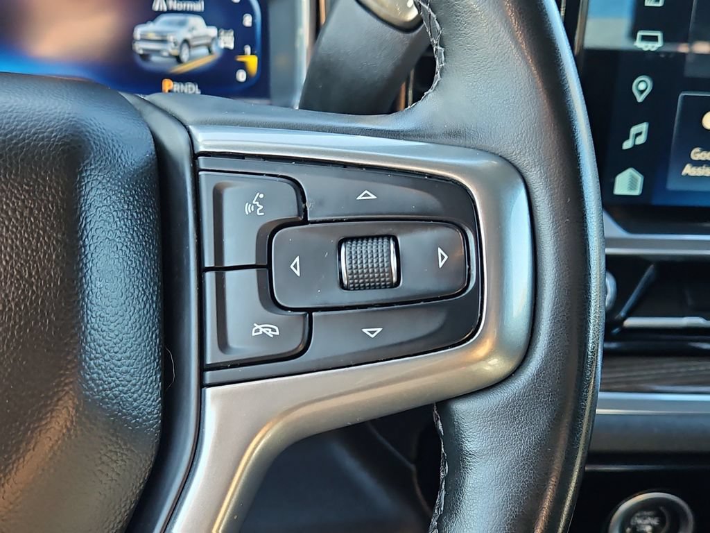 Used 2023 Chevrolet Silverado 1500 LT AWD/4WD image 24