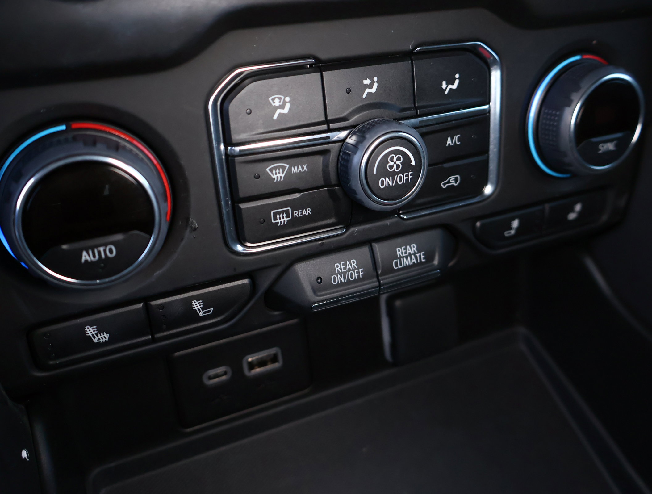 Certified 2023 Chevrolet Tahoe Z71 w/ Z71 Off-Road Package image 21