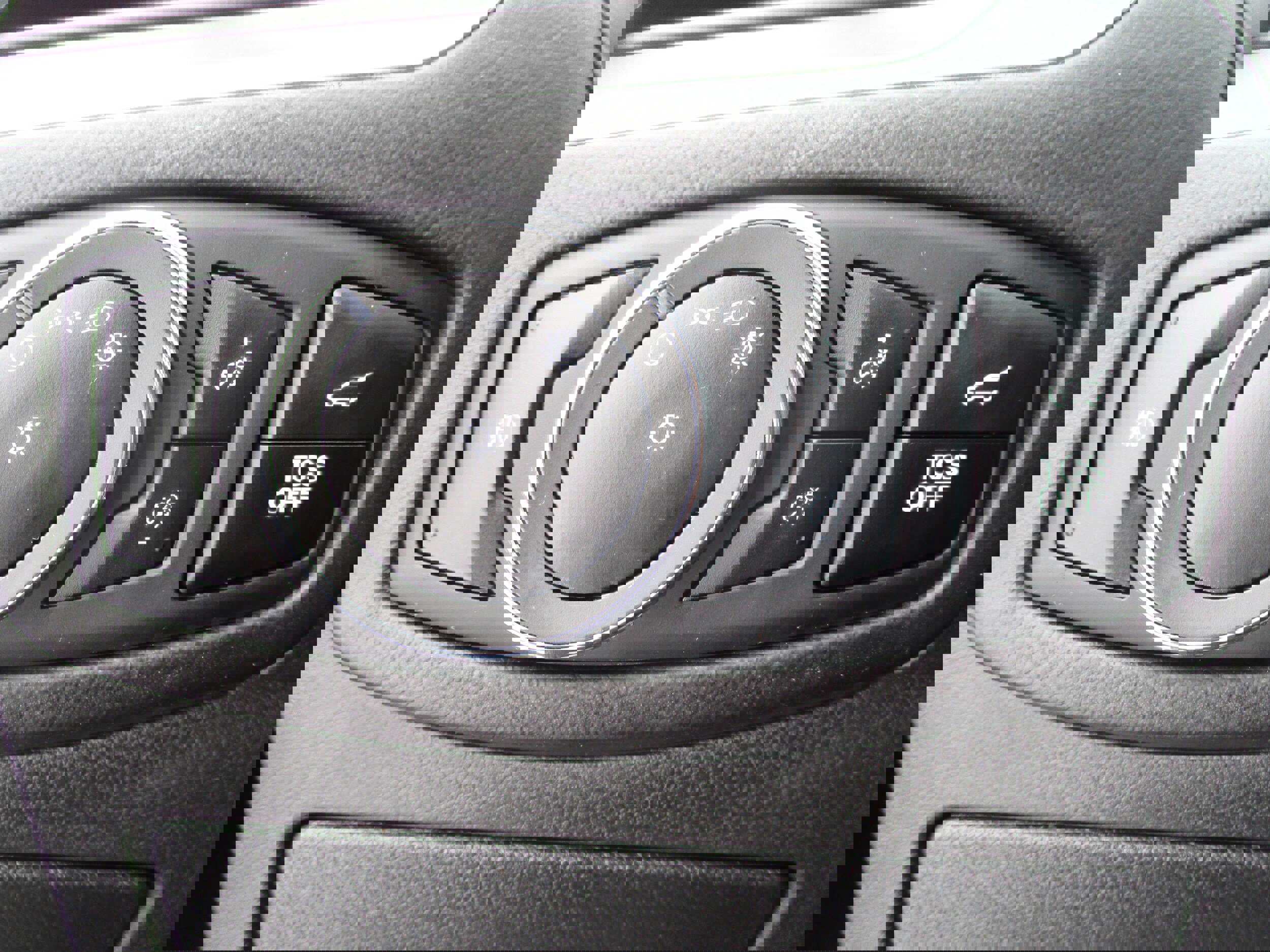 Used 2024 Ford Edge Titanium image 33