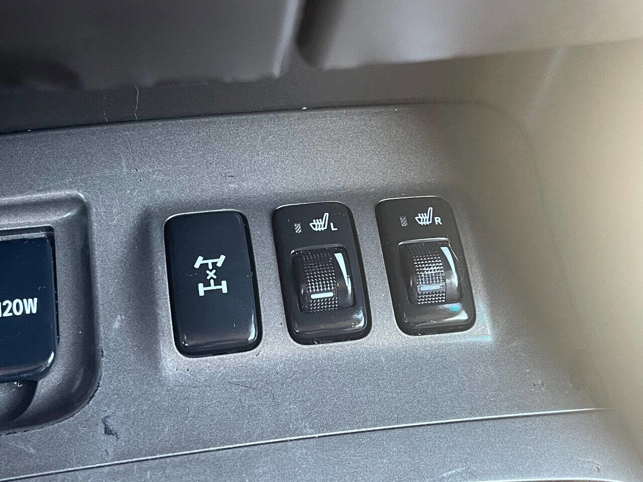 Used 2003 Lexus GX 470 image 11