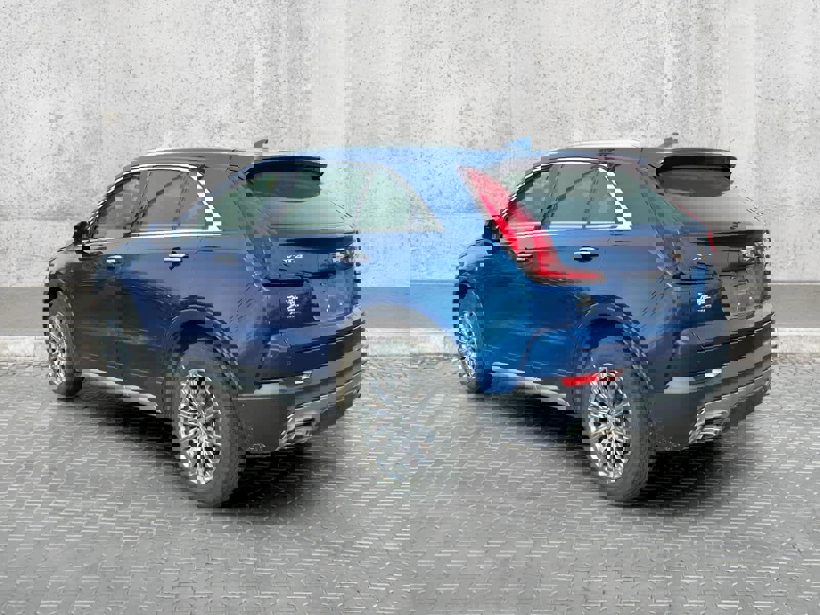 Used 2019 Cadillac XT4 Premium Luxury w/ Technology Package image 9