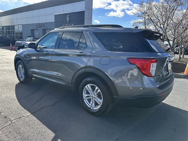 Certified 2022 Ford Explorer XLT image 7