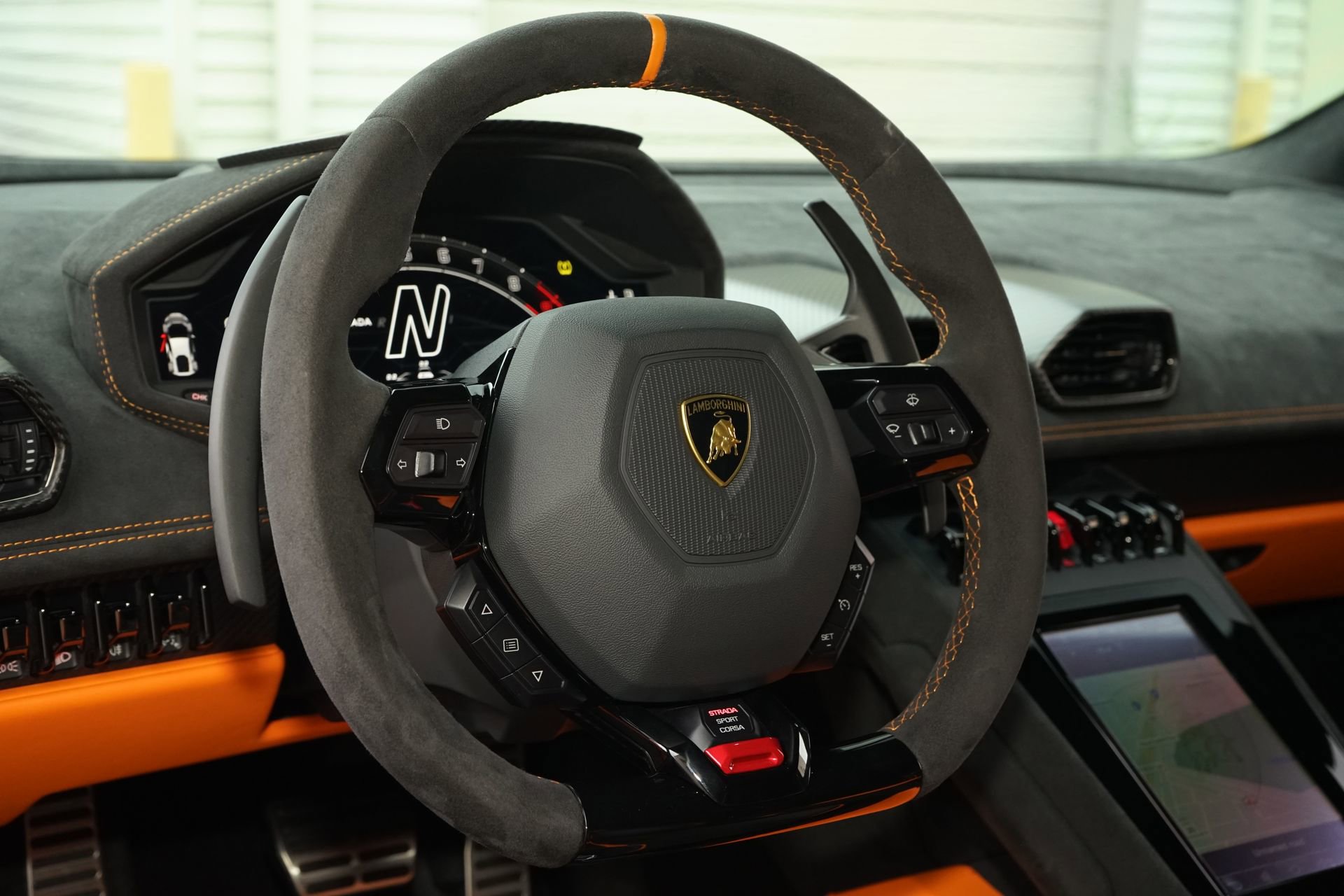 Used 2023 Lamborghini Huracan Tecnica image 12