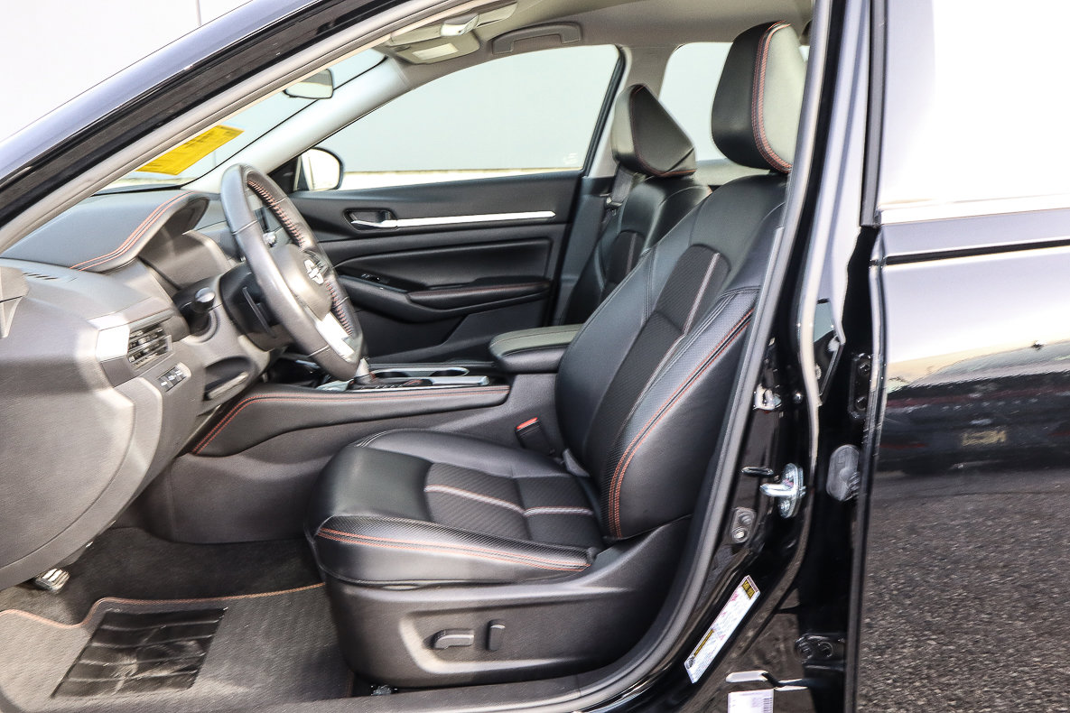 Used 2024 Nissan Altima 2.5 SR image 7