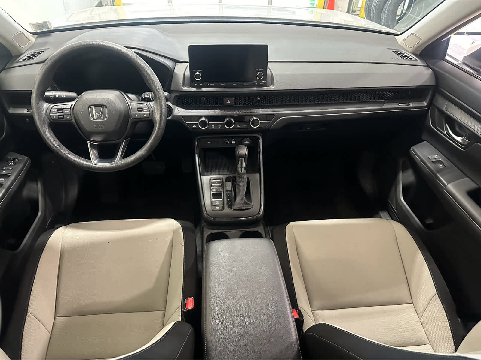 Used 2023 Honda CR-V EX image 11