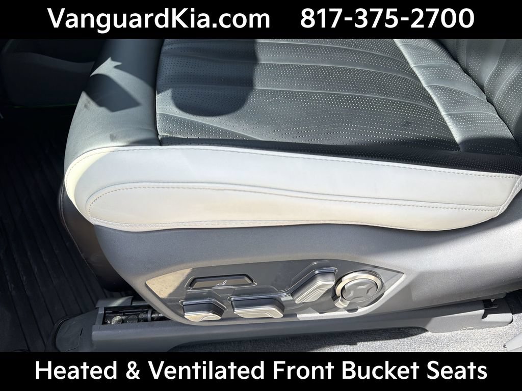 Certified 2024 Kia EV9 GT-Line AWD/4WD image 16