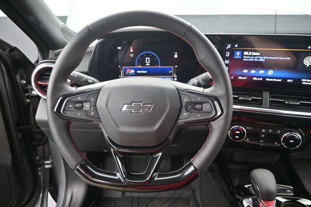 Used 2026 Chevrolet Trax RS w/ Sunroof Package FWD image 6