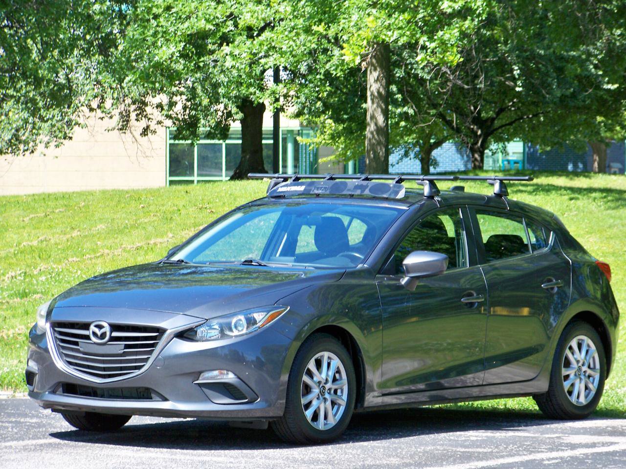 Used 2014 MAZDA MAZDA3 i Touring w/ Technology Package FWD image 2