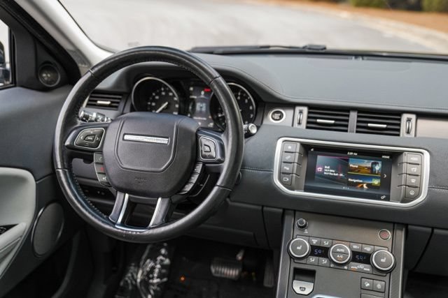Used 2018 Land Rover Range Rover Evoque SE Premium AWD/4WD image 18