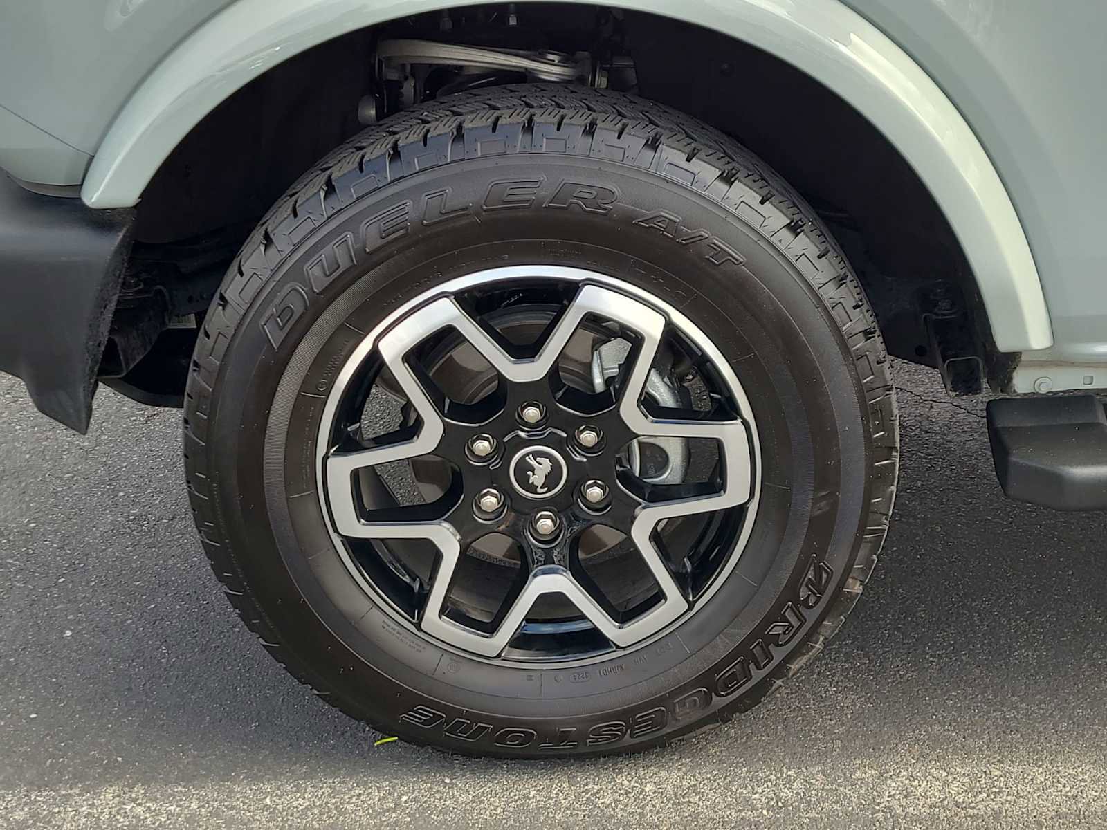 Used 2024 Ford Bronco Outer Banks image 16