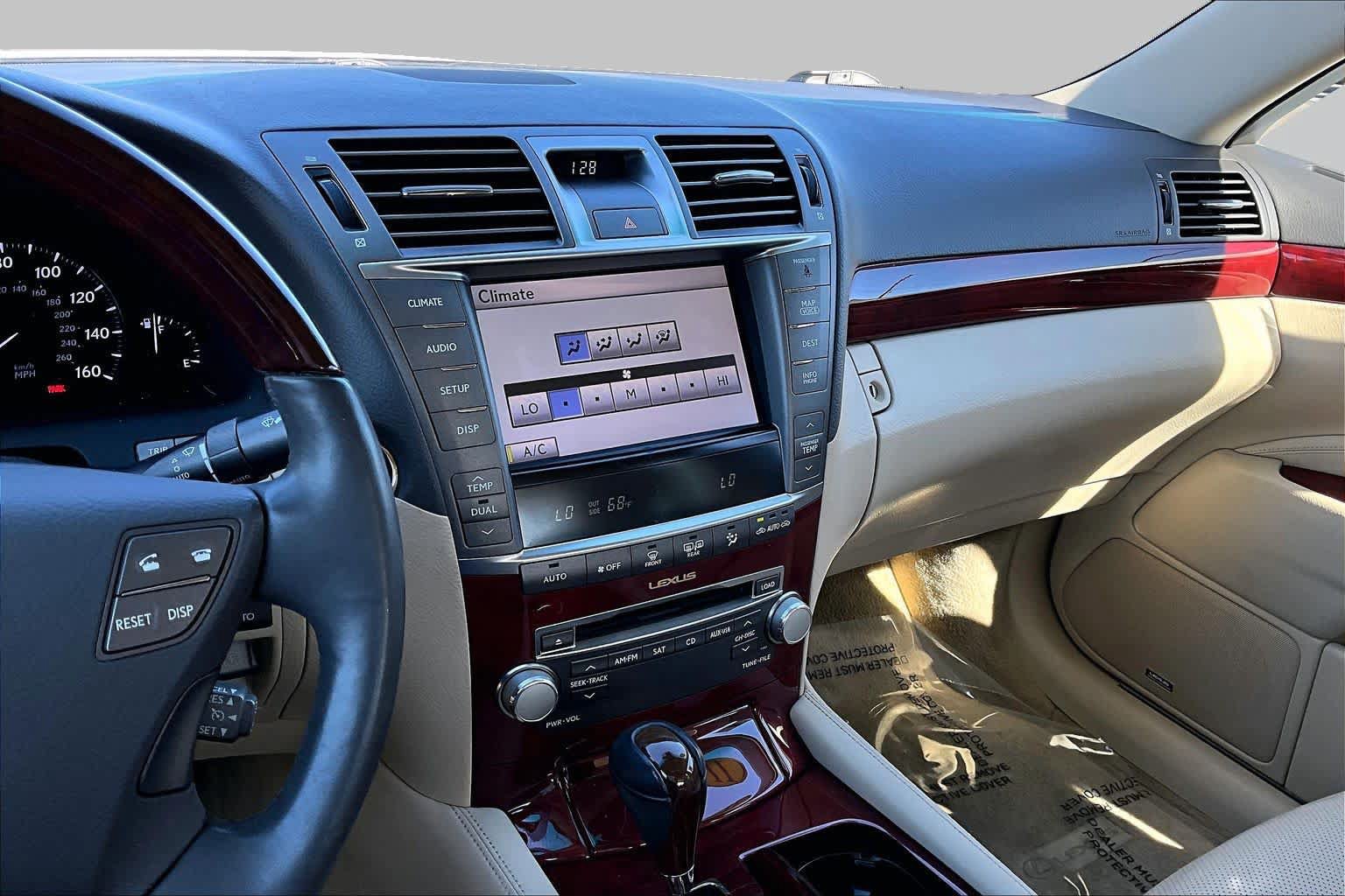 Used 2011 Lexus LS 460 w/ Comfort Pkg RWD image 6
