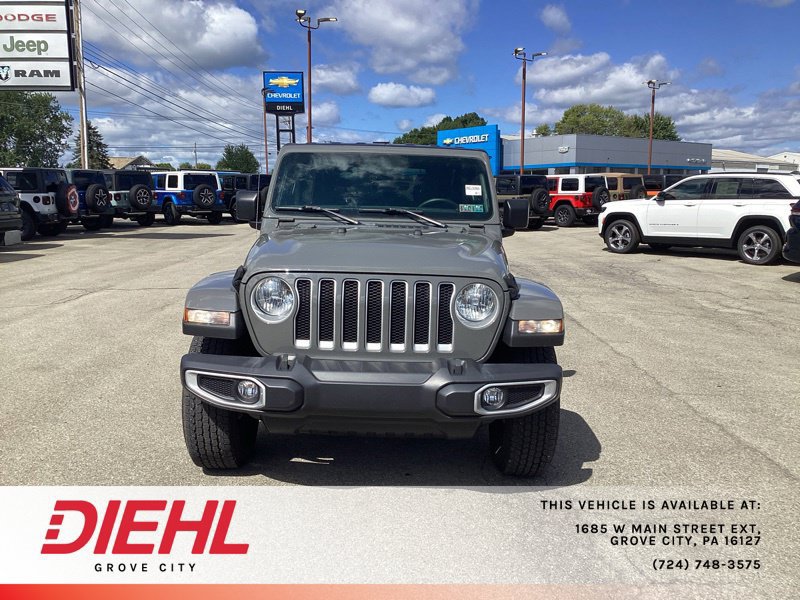 Used 2022 Jeep Wrangler Unlimited Sahara w/ Cold Weather Group AWD/4WD image 2