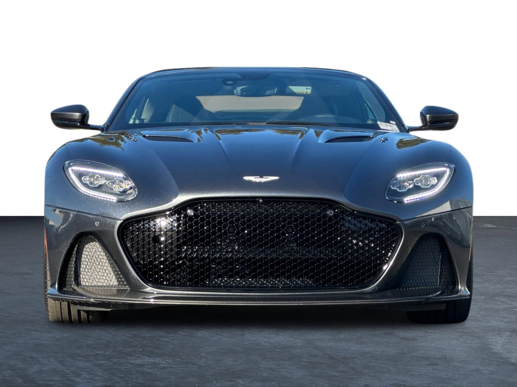 Used 2020 Aston Martin DBS Superleggera Volante image 7