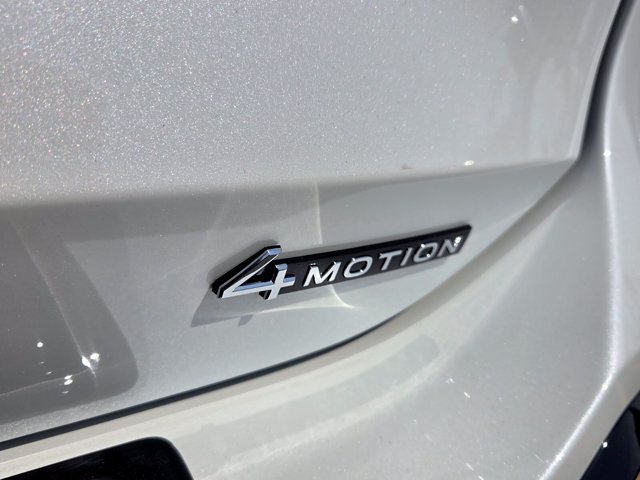 New 2026 Volkswagen Tiguan SE R-Line AWD/4WD image 12