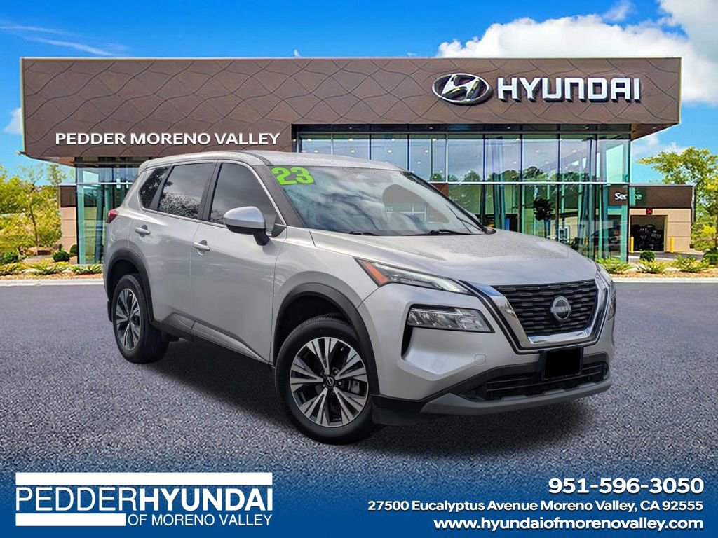 Used 2023 Nissan Rogue SV FWD image 1
