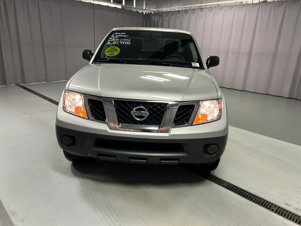 Used 2020 Nissan Frontier S image 2