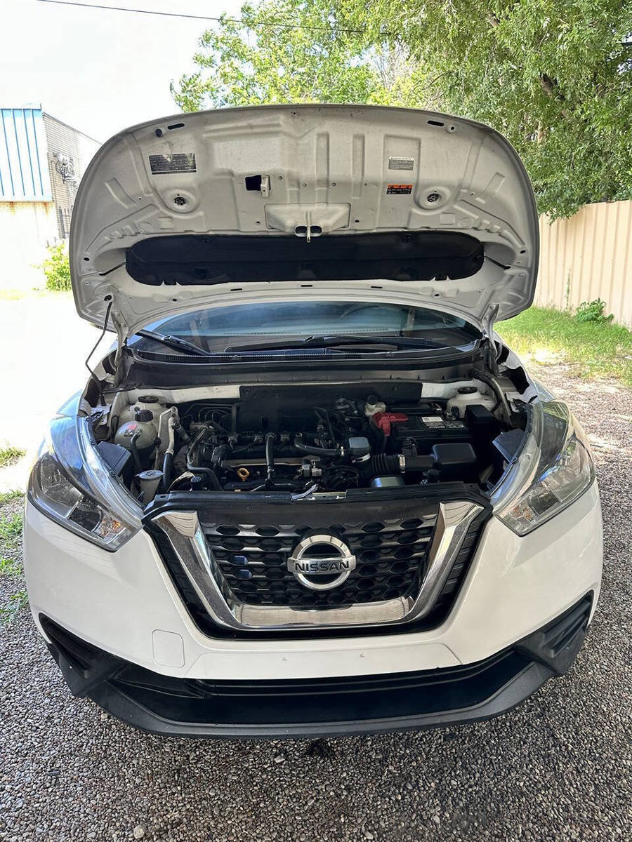 Used 2019 Nissan Kicks SV FWD image 36