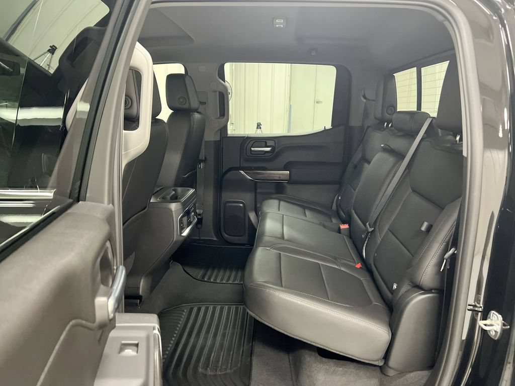 Used 2021 Chevrolet Silverado 1500 LTZ AWD/4WD image 22