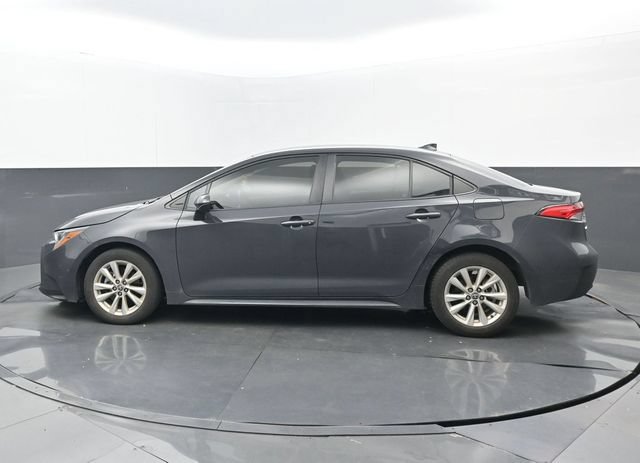 Used 2024 Toyota Corolla LE w/ LE Convenience Package FWD image 7