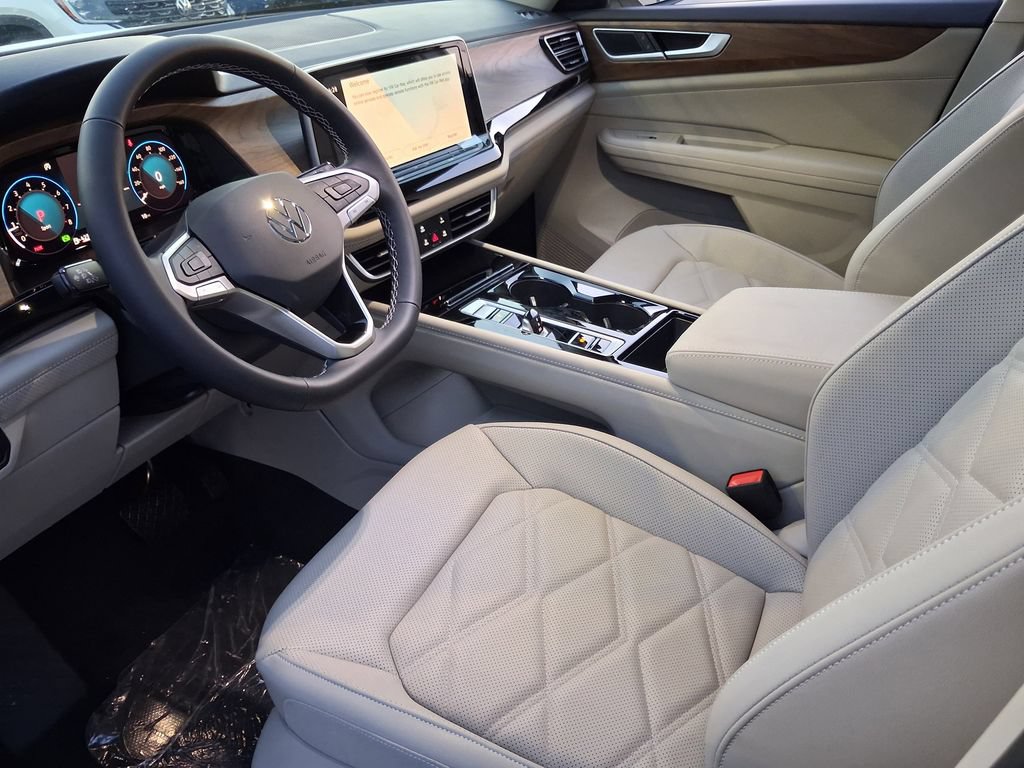 New 2026 Volkswagen Atlas SE FWD image 7