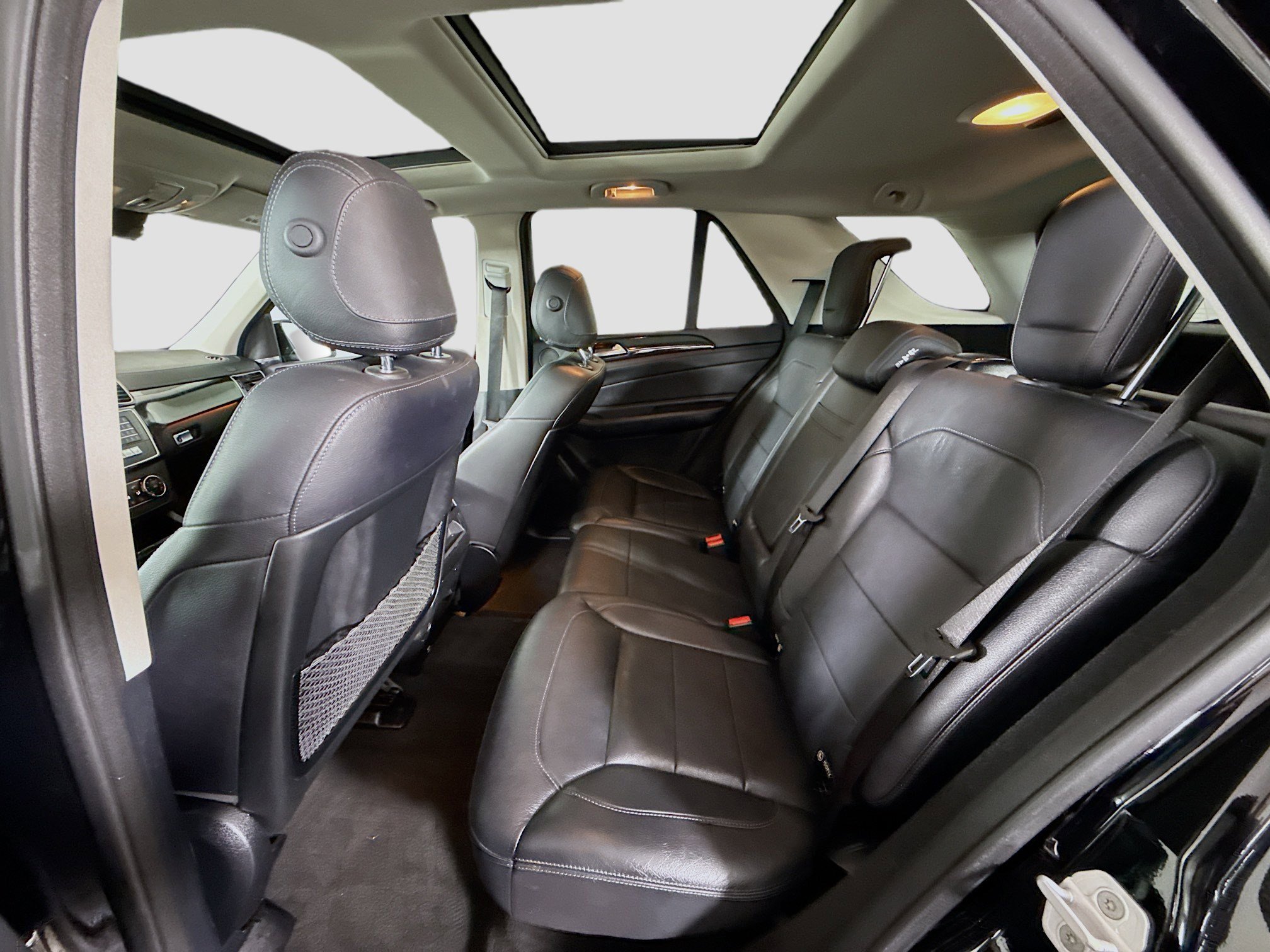 Used 2016 Mercedes-Benz GLE 400 4MATIC image 25