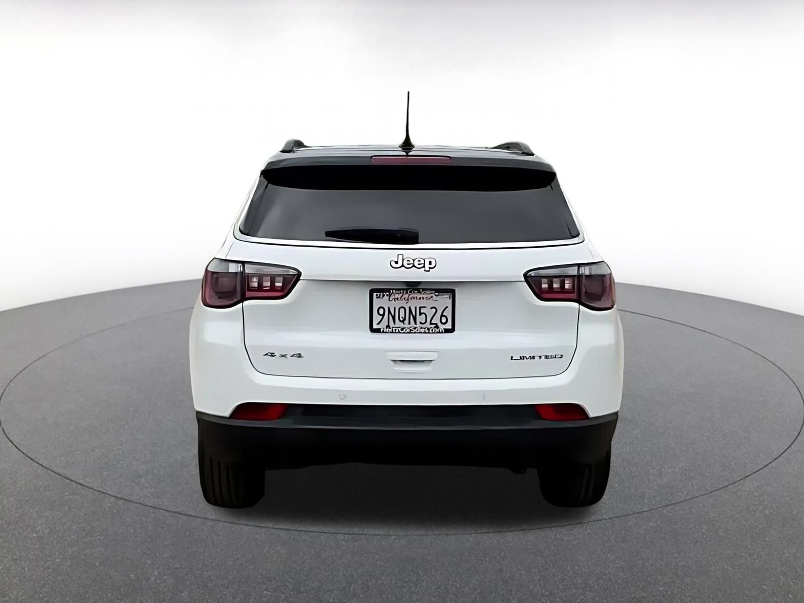 Used 2025 Jeep Compass Limited AWD/4WD image 12