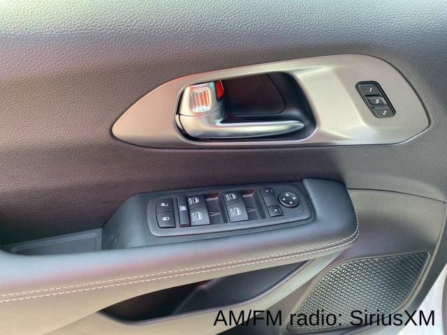 New 2025 Chrysler Pacifica Select w/ Fav Edition Package image 24