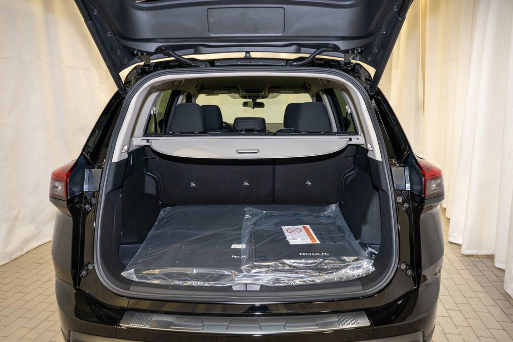 New 2026 Nissan Rogue SV image 6