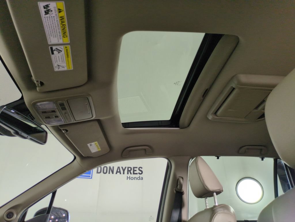 Used 2017 Honda Pilot Touring image 21
