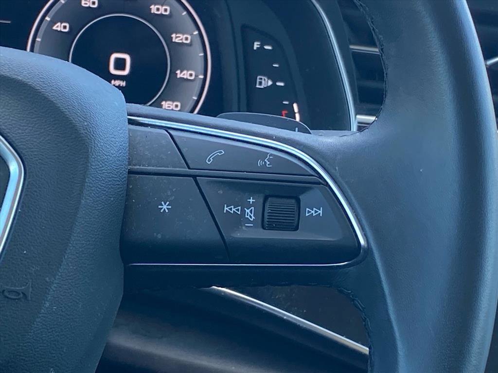 Used 2023 Audi Q7 3.0T Premium w/ Convenience Package image 8