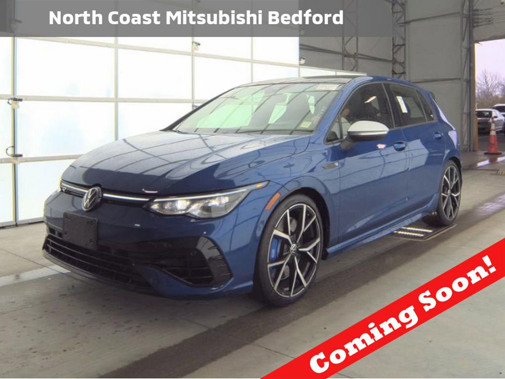 Used 2024 Volkswagen Golf R image 1