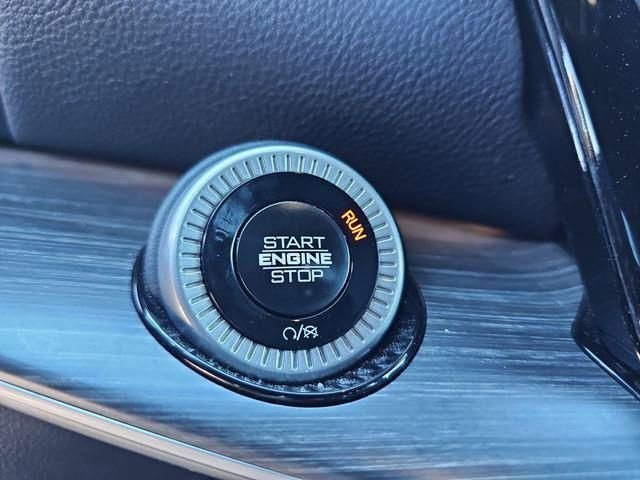 Used 2024 Jeep Wagoneer L Series III w/ Flexible Seating Group image 35