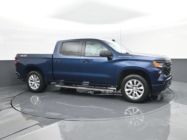 Used 2023 Chevrolet Silverado 1500 Custom AWD/4WD image 4
