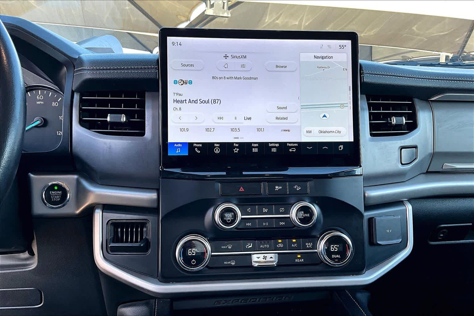Used 2022 Ford Expedition XLT image 29