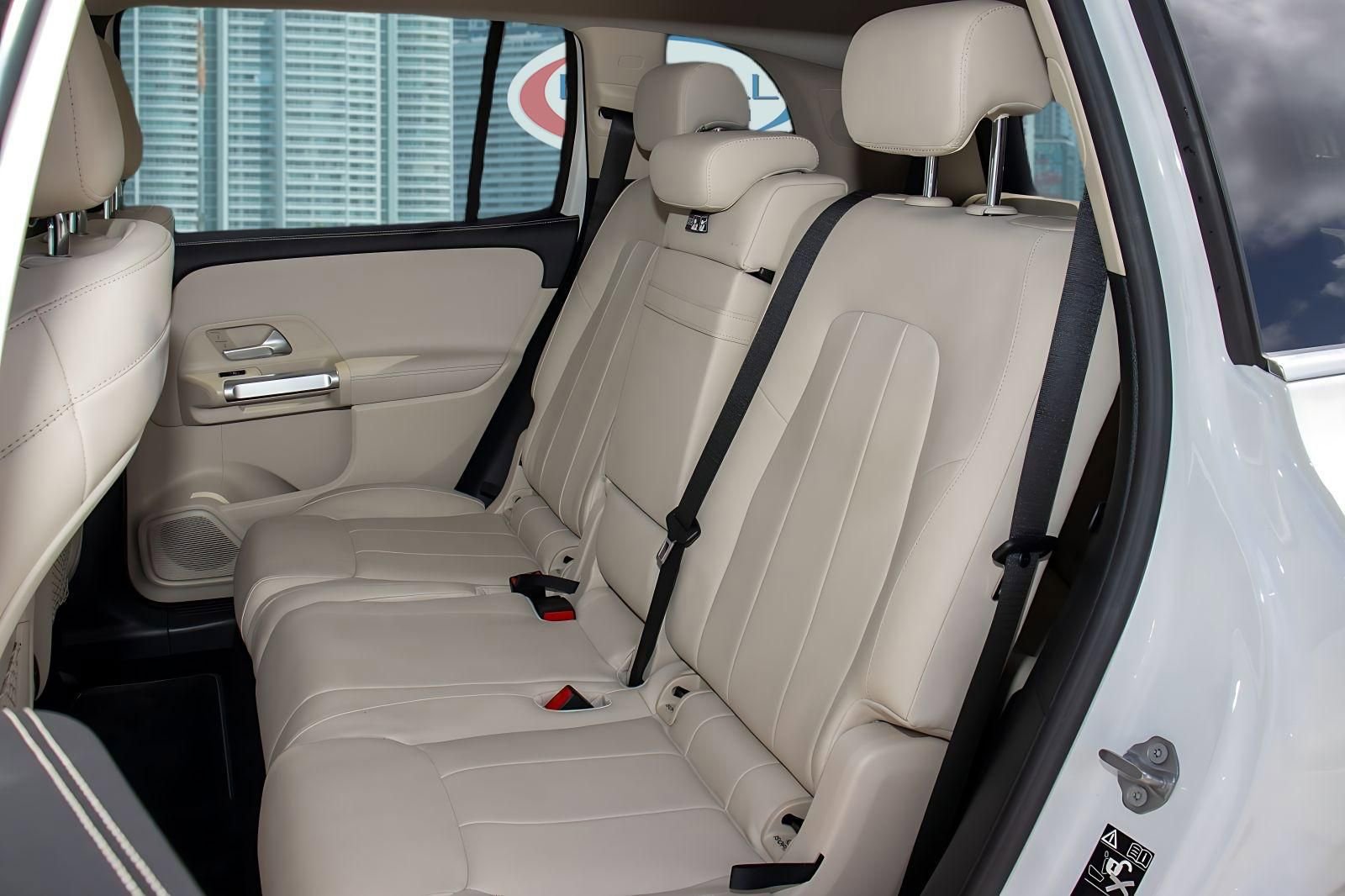 Used 2020 Mercedes-Benz GLB 250 image 7