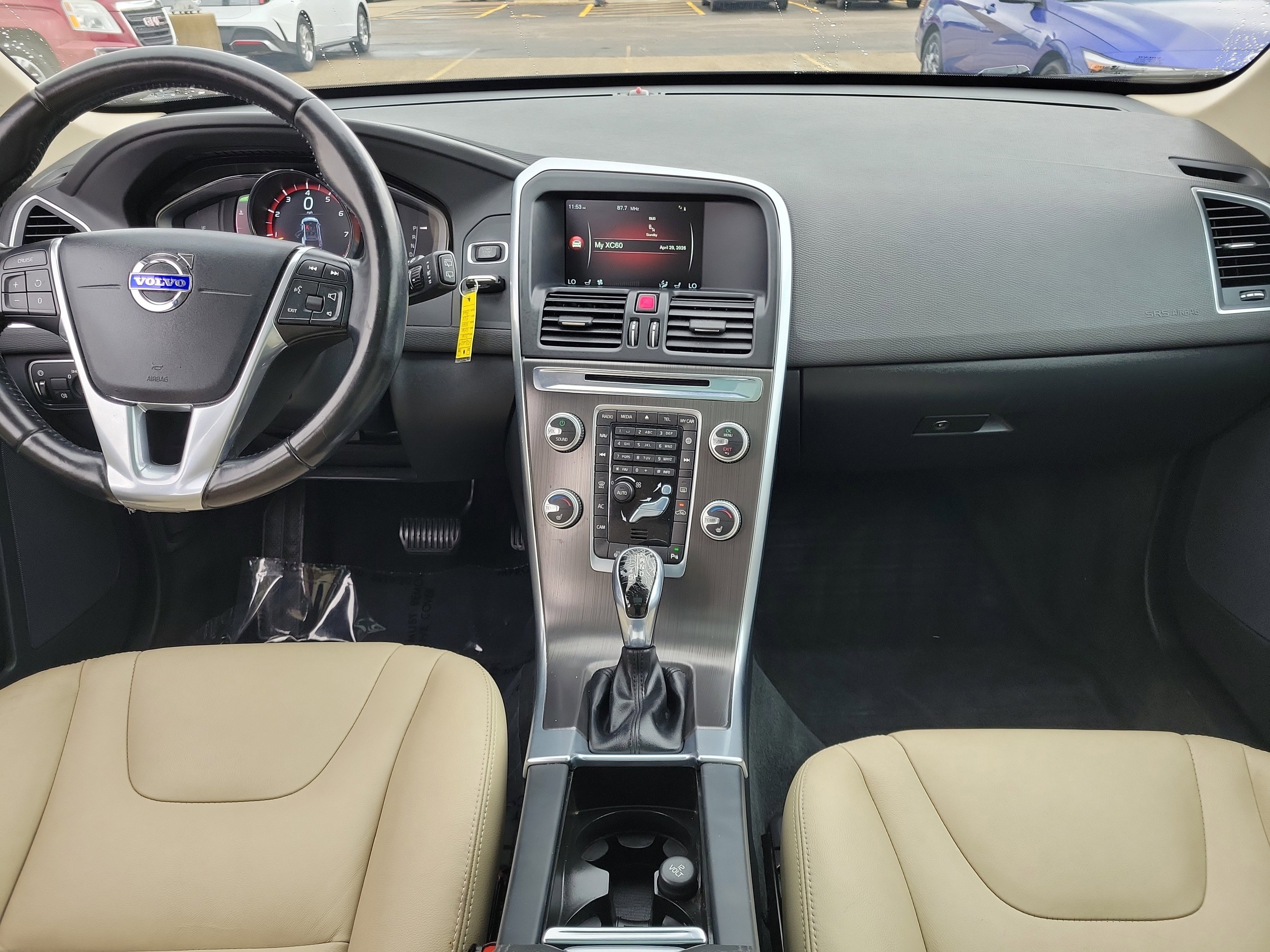 Used 2016 Volvo XC60 T5 Premier w/ Climate Package AWD/4WD image 9