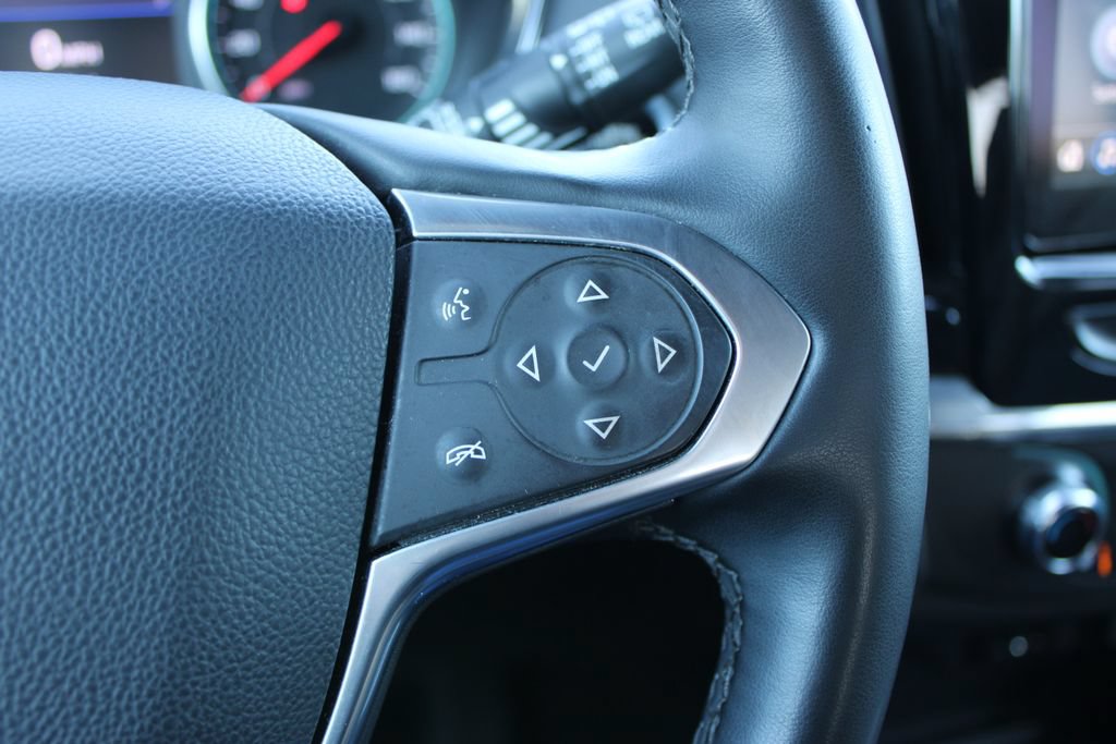 Used 2023 Chevrolet Traverse LT FWD image 39