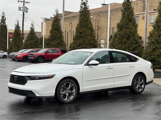 Certified 2024 Honda Accord EX image 7