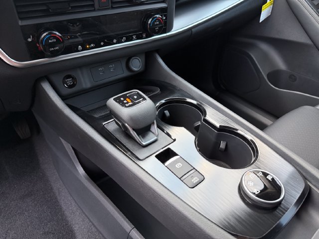New 2026 Nissan Rogue Dark Armor AWD/4WD image 25