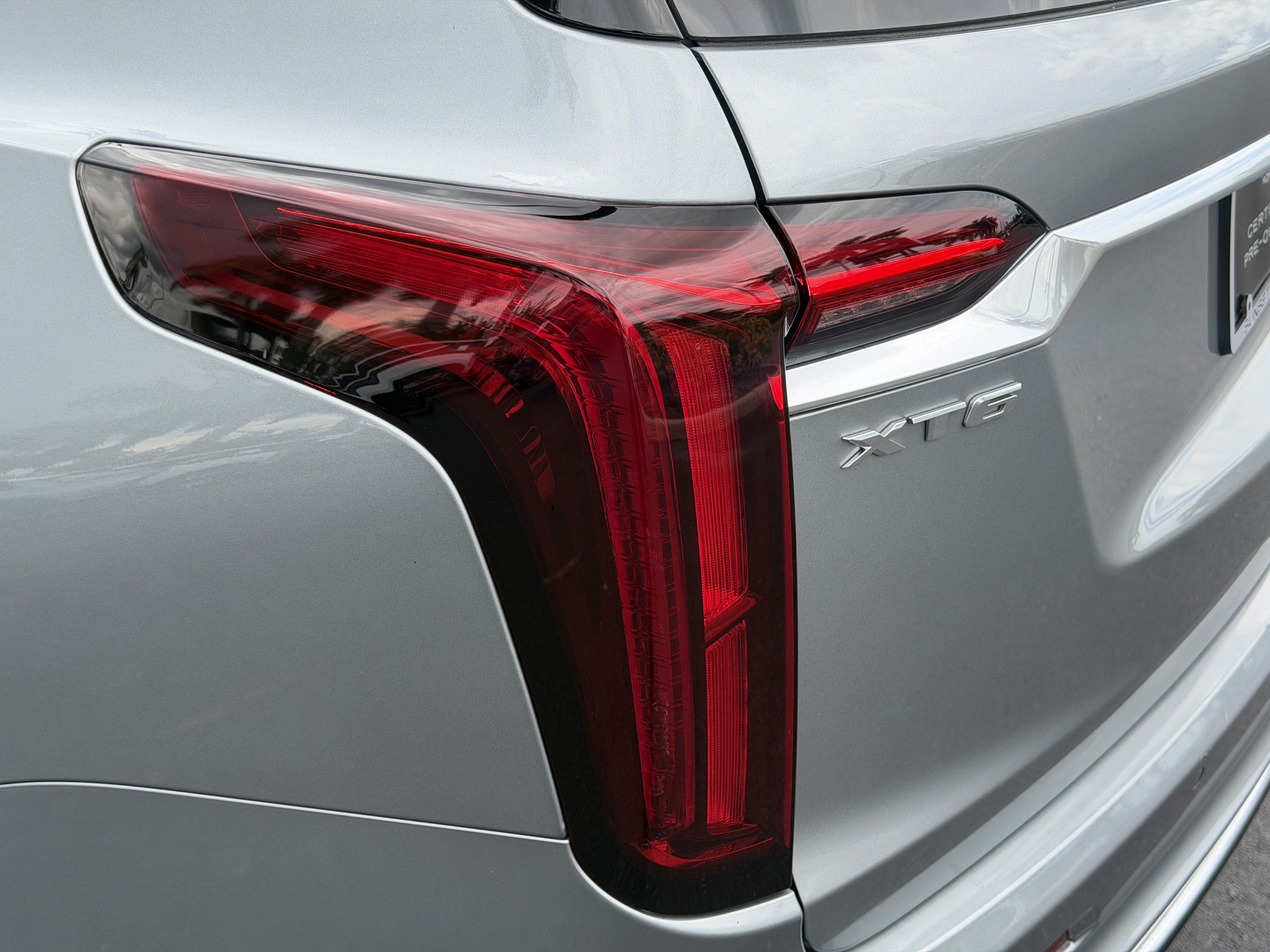 Certified 2024 Cadillac XT6 Luxury w/ LPO, Floor Liner Package FWD image 10