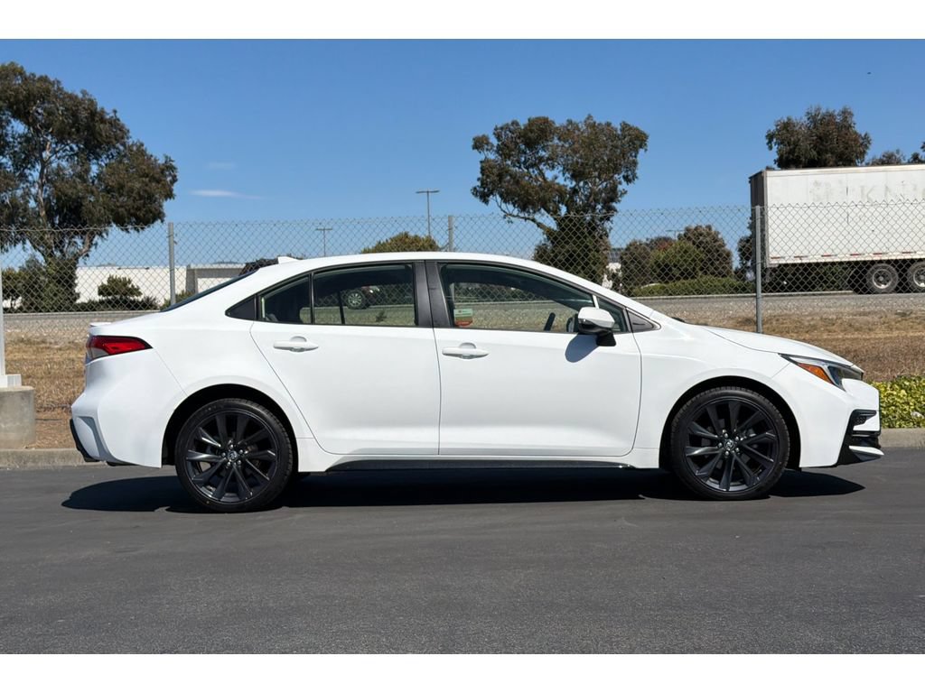 Certified 2026 Toyota Corolla SE FWD image 3
