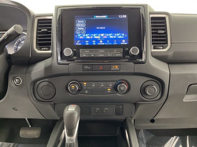 Used 2024 Nissan Frontier SV image 24