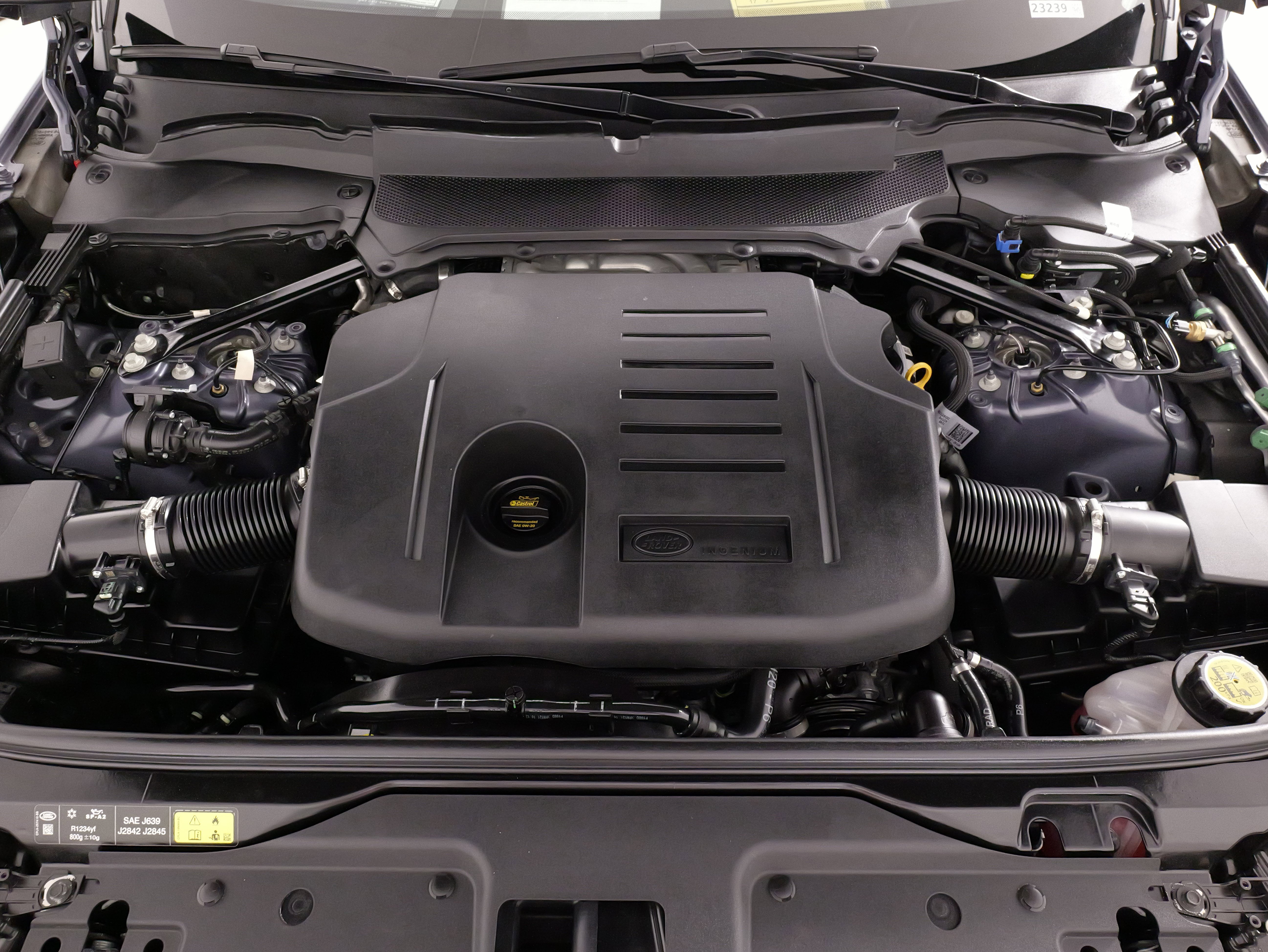 Used 2024 Land Rover Discovery Dynamic SE image 79