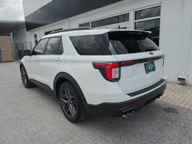 Used 2025 Ford Explorer ST AWD/4WD image 5