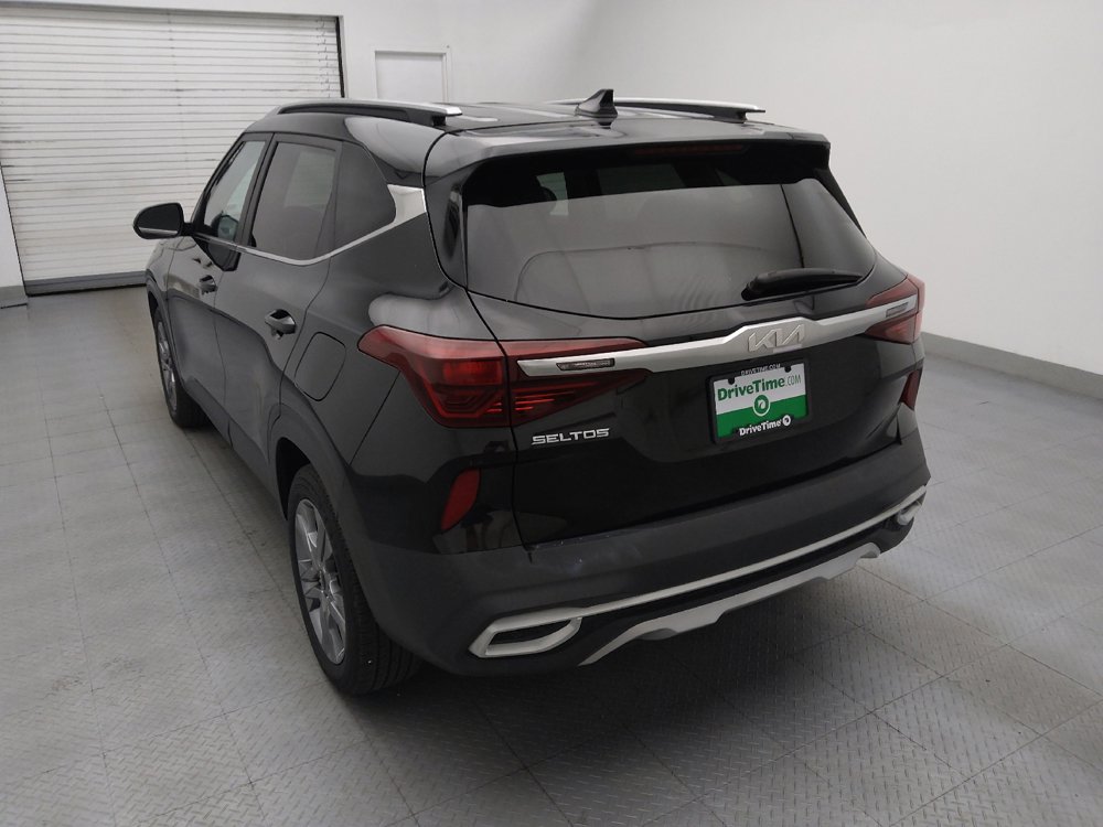 Used 2022 Kia Seltos S FWD image 5