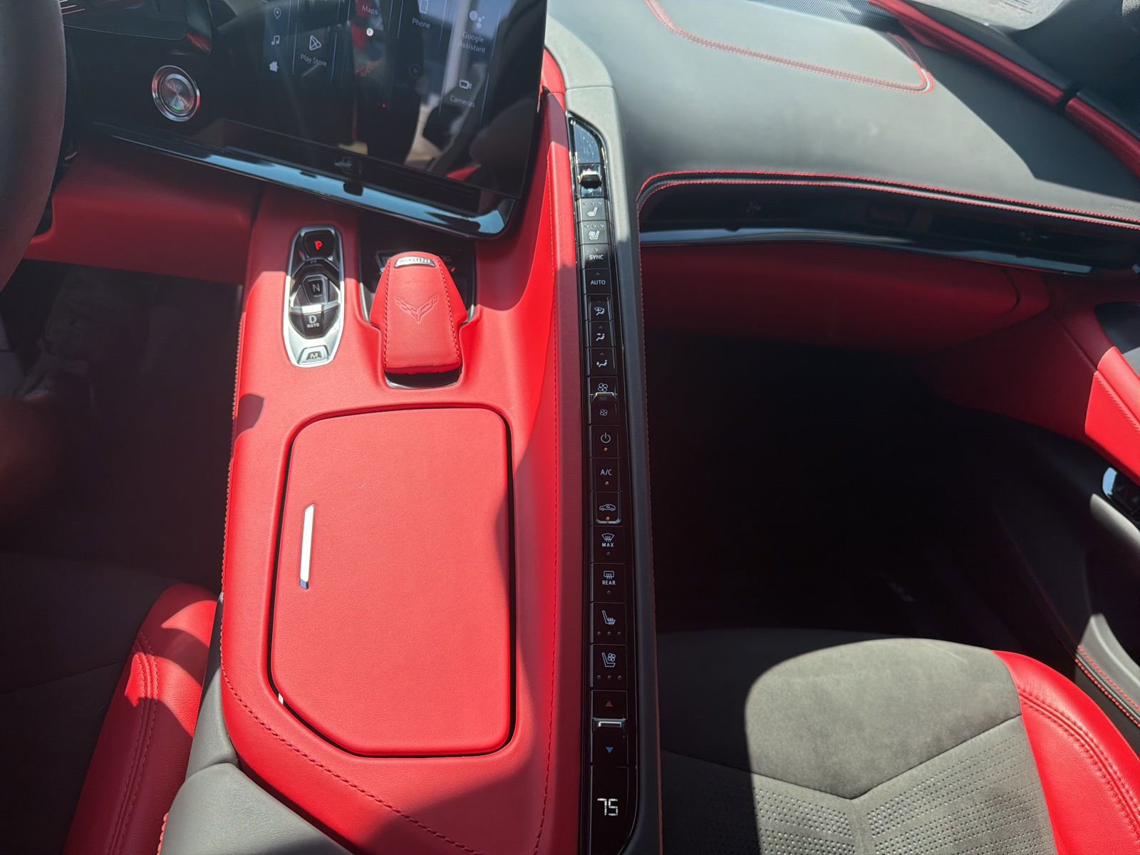 Used 2024 Chevrolet Corvette Stingray Premium Cpe w/ Z51 Performance Package image 26